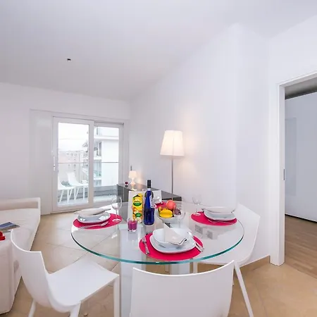 Prestige Du Lac 38 Apartment Lugano